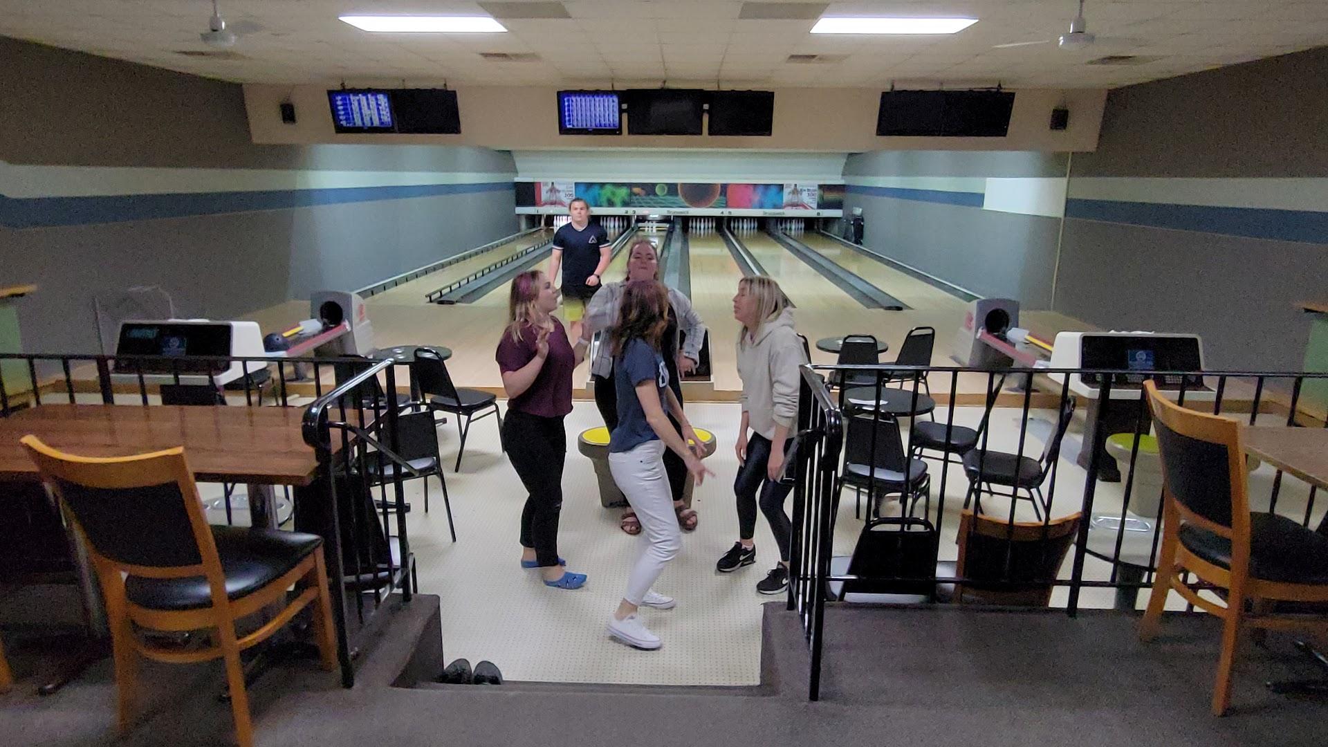 Jungle Lanes & Lounge
